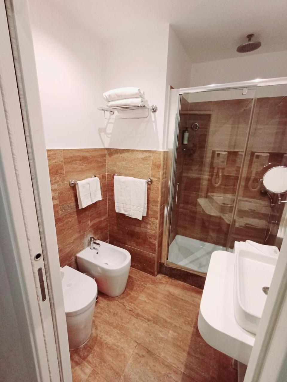 Affittacamere Matrimoniale Termini Con Bagno Privato Roma